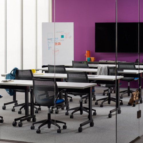MultiGeneration by Knoll Light Task - 2