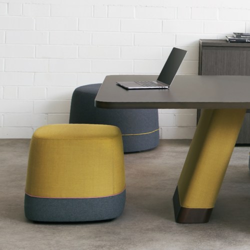 Gallery Bench & Ottoman - 0