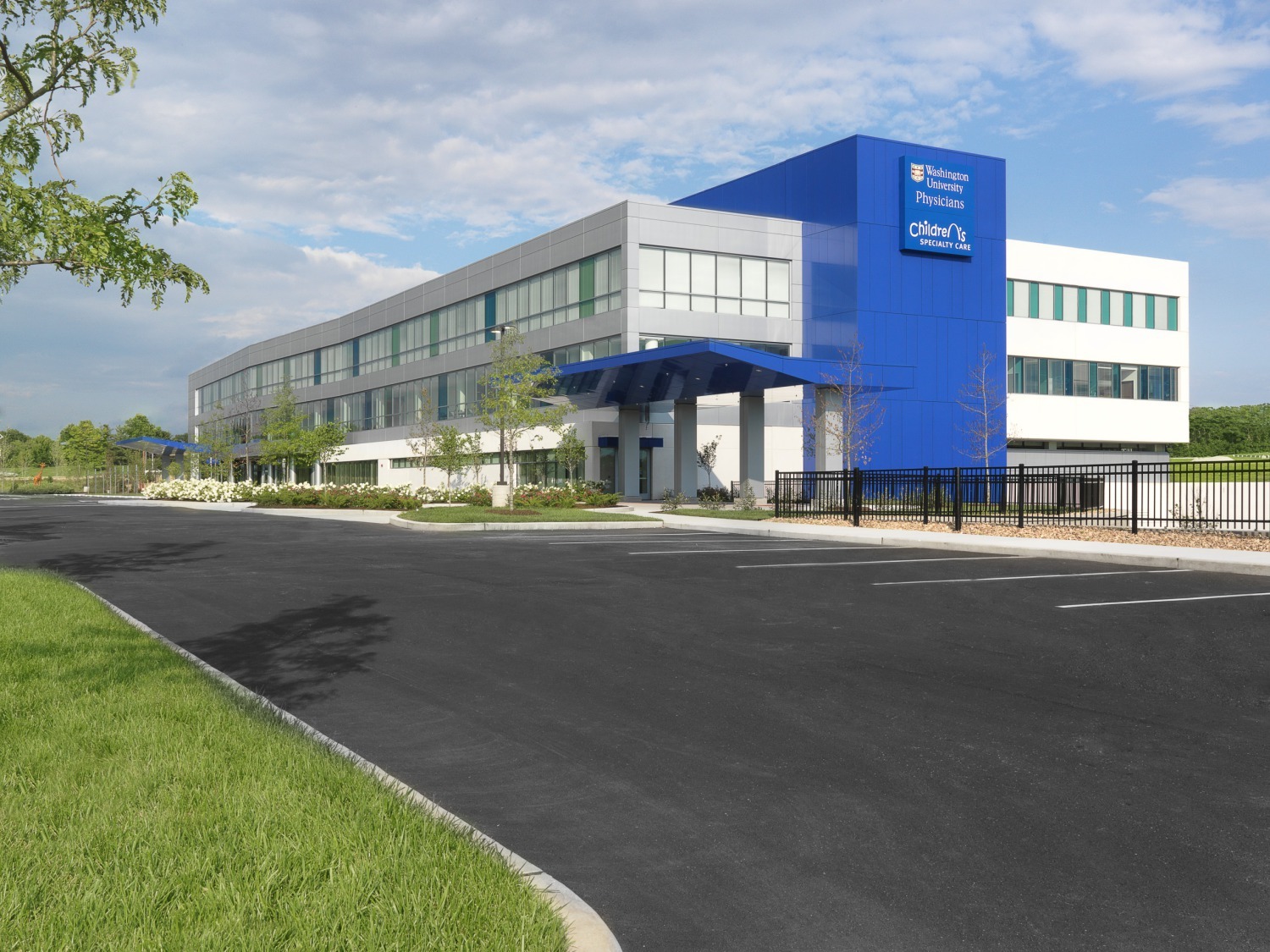 St. Louis Children's Hospital Specialty Care Center Healthcare Snapshots