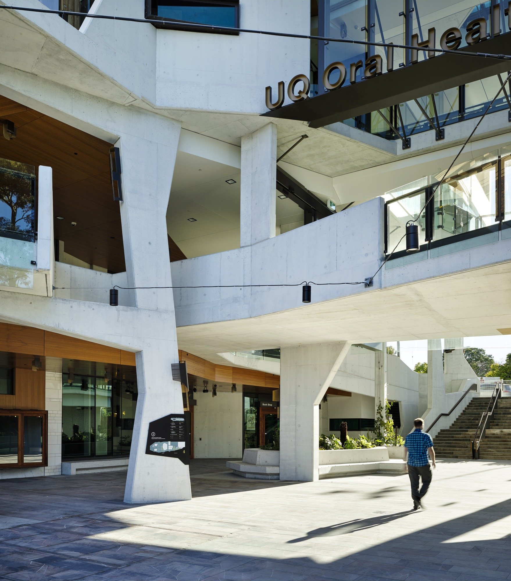 University of Queensland Oral Health Center Healthcare Snapshots