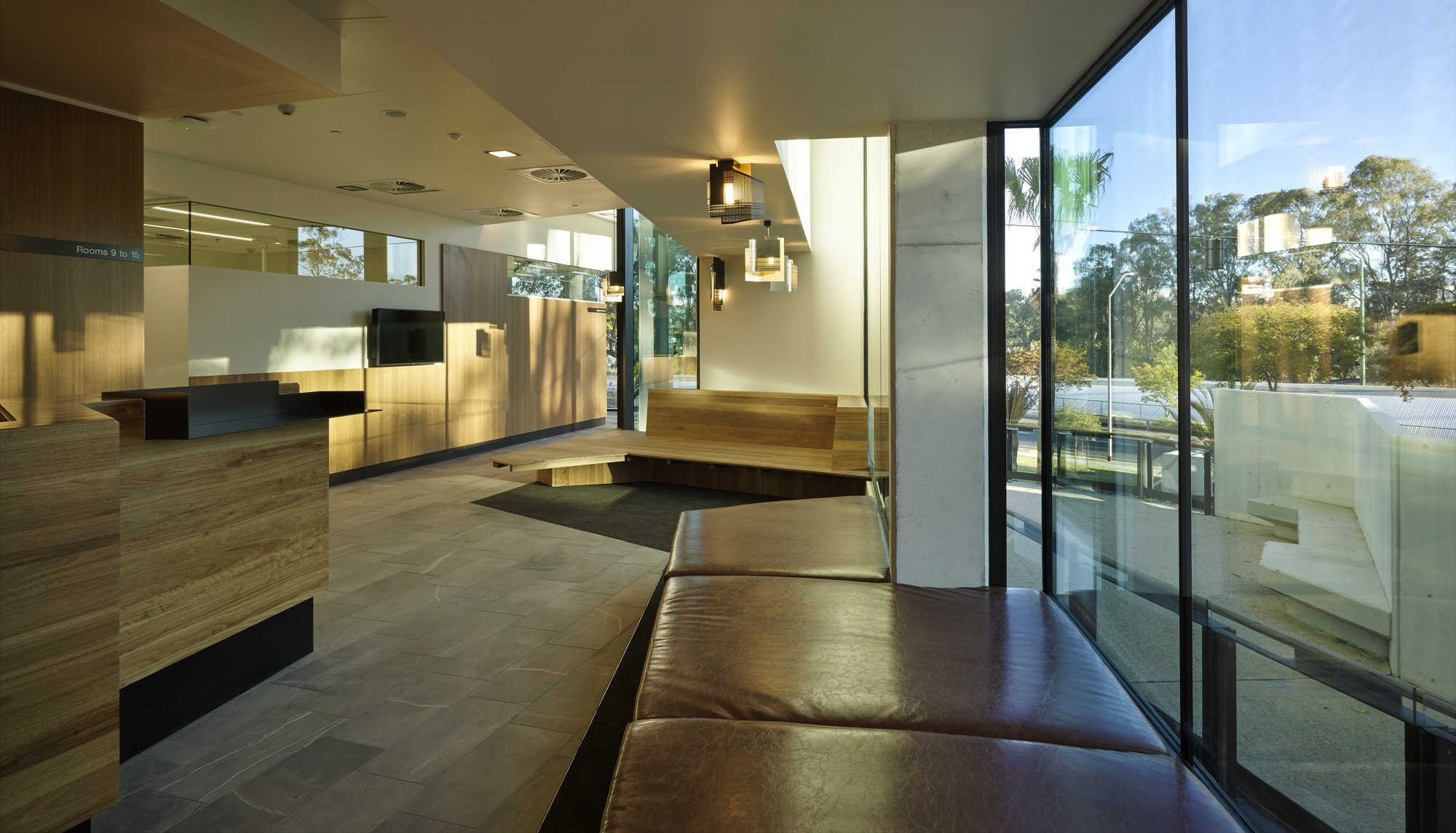 University of Queensland Oral Health Center Healthcare Snapshots