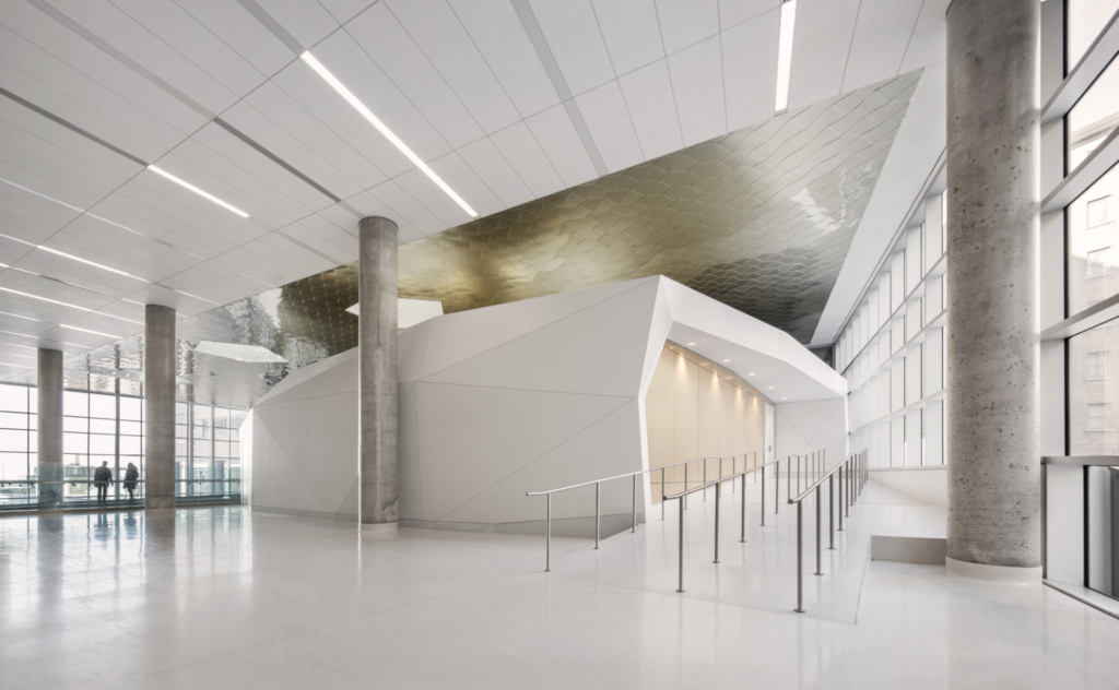 Centre hospitalier universitaire SainteJustine Healthcare Snapshots