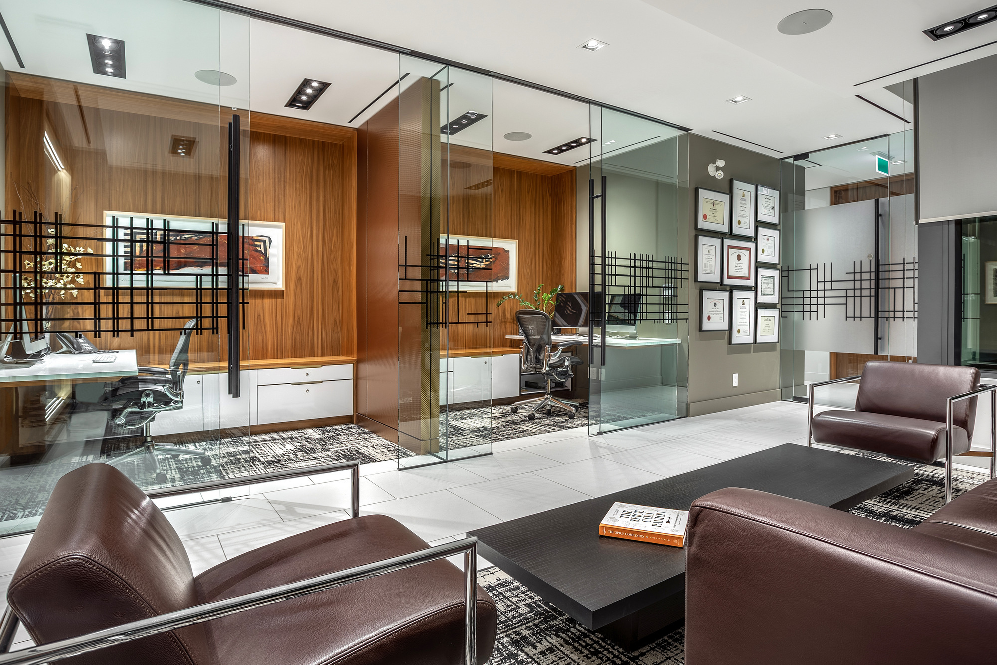 Dr. Derek T. Ford Plastic Surgery Clinic Healthcare Snapshots