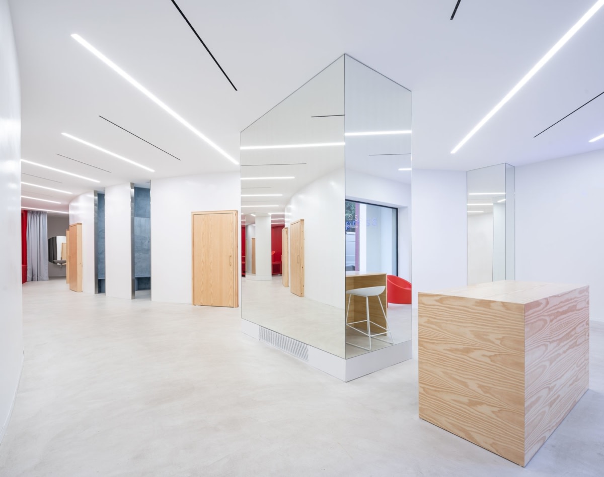 Impress Dental Clinic Valencia Healthcare Snapshots