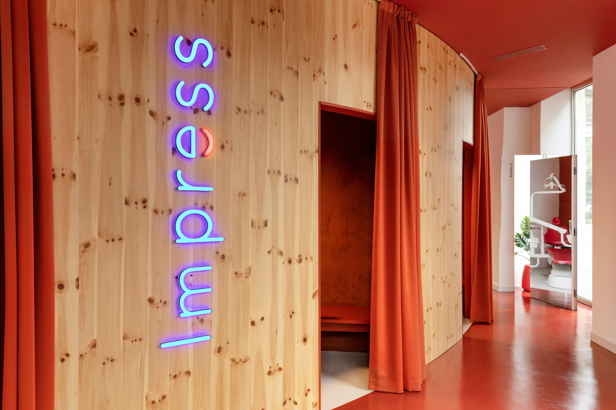 Impress Dental Clinic Milan Healthcare Snapshots