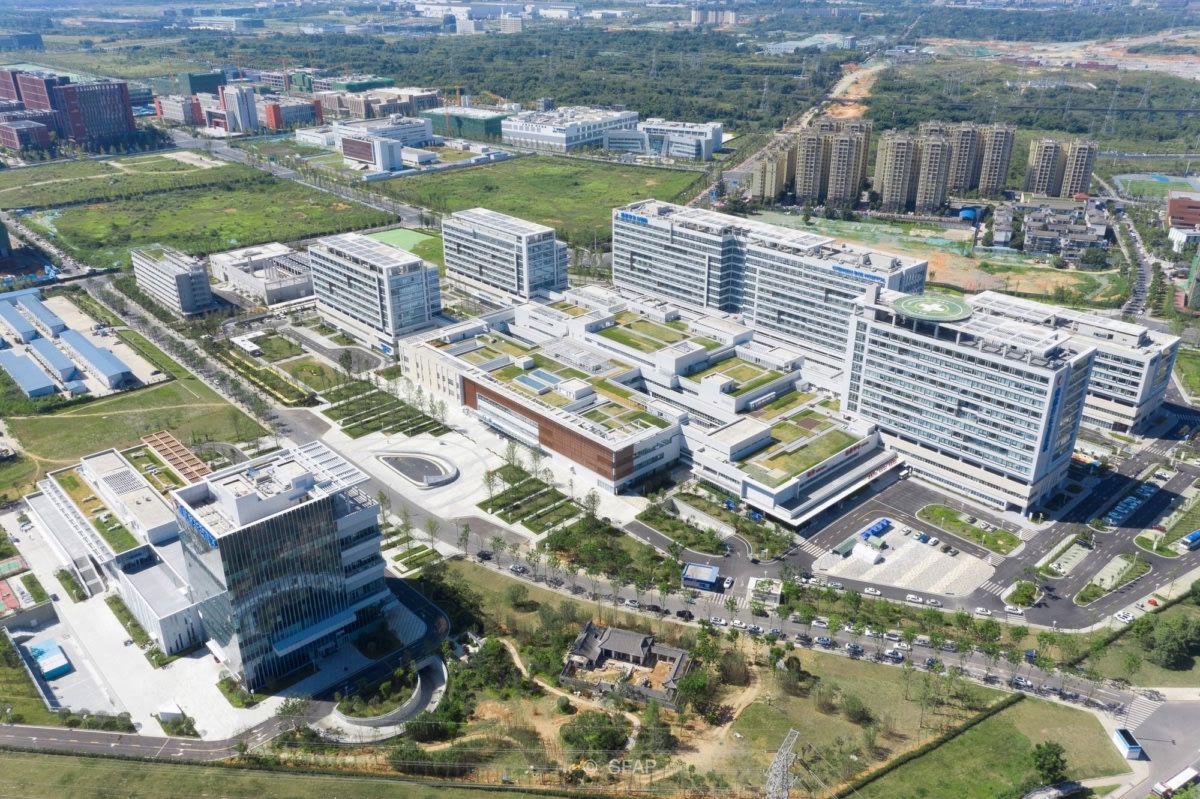 BOE Chengdu Hospital - Healthcare Snapshots