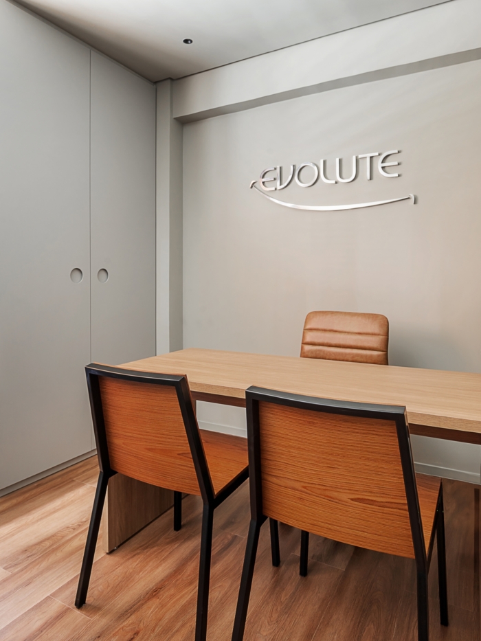 Evolute Dental Clinic - 0