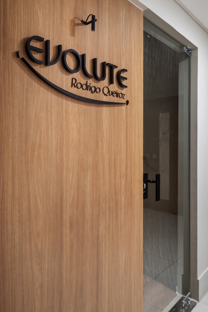Evolute Dental Clinic - 0