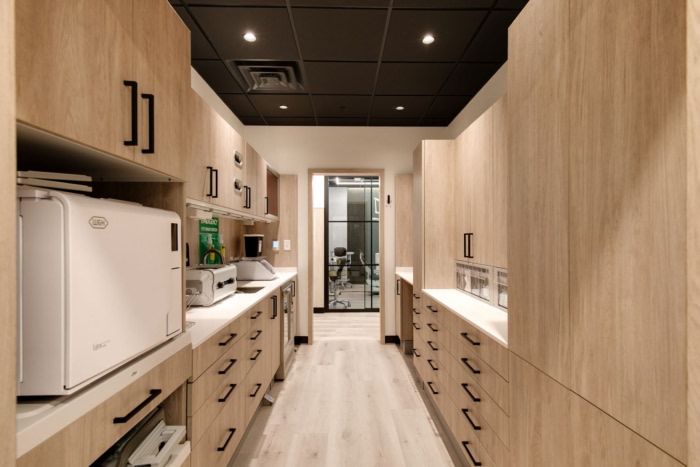 Glazier Implants & Periodontics - 0