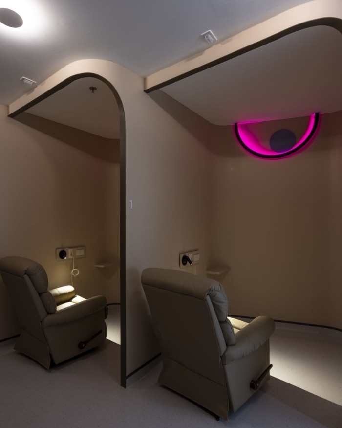 Bangkok Hospital - Eye and Lasik Center - 0